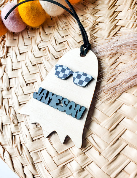 Checkered Sunglass Boo Basket Tag