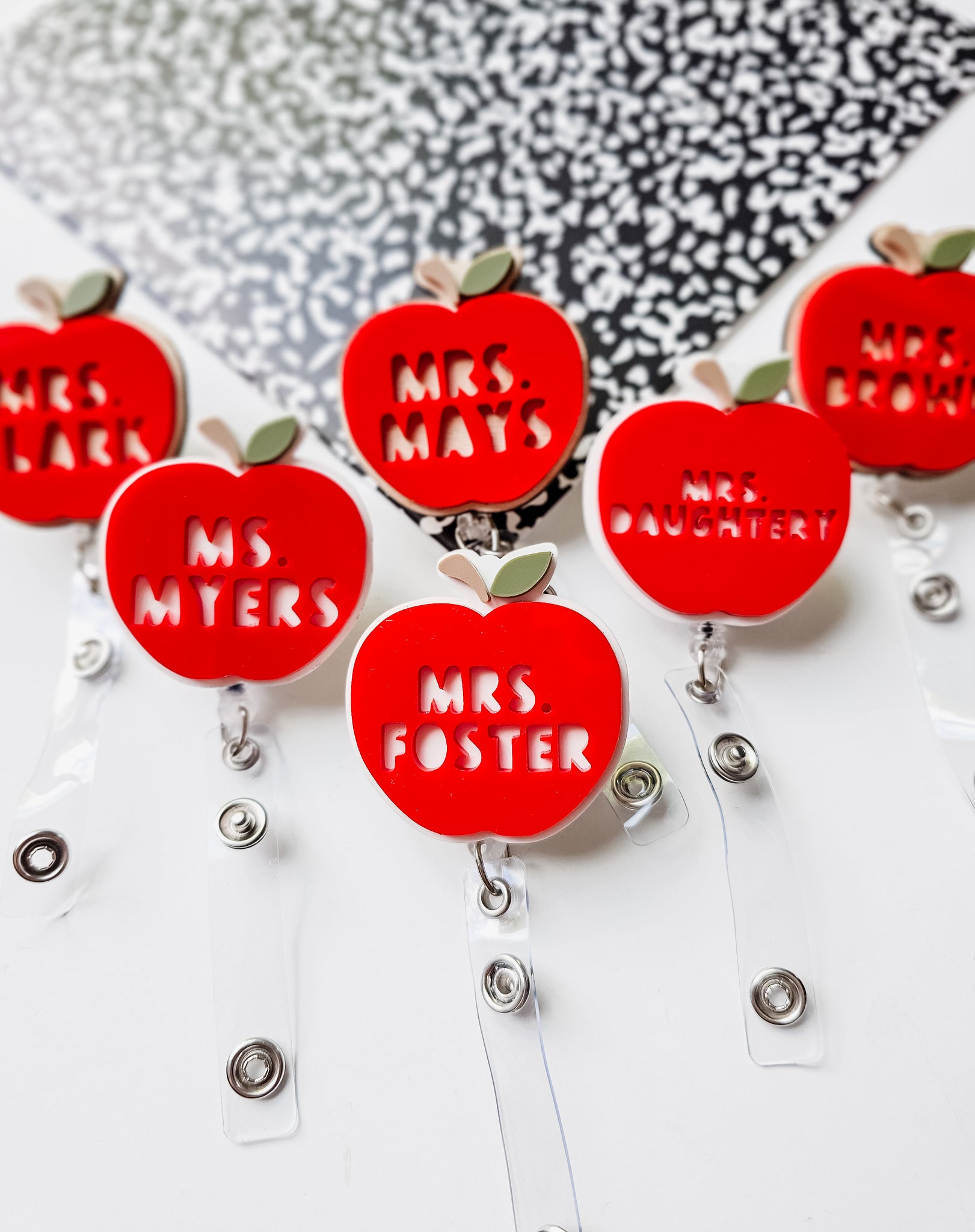 Apple Retractable Badge Reel